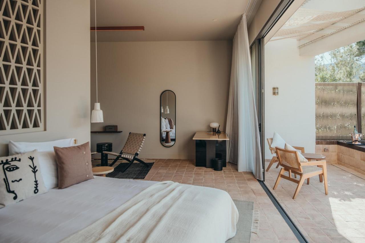 Private Pool Suite